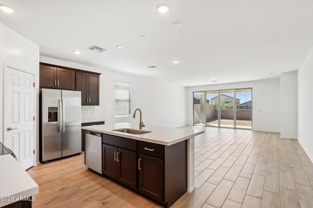 Real Estate Picture 11