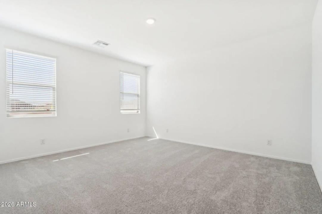 Real Estate Picture 15