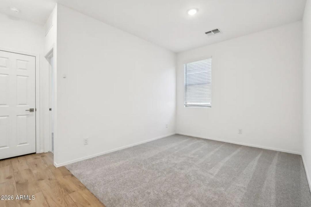 Real Estate Picture 19