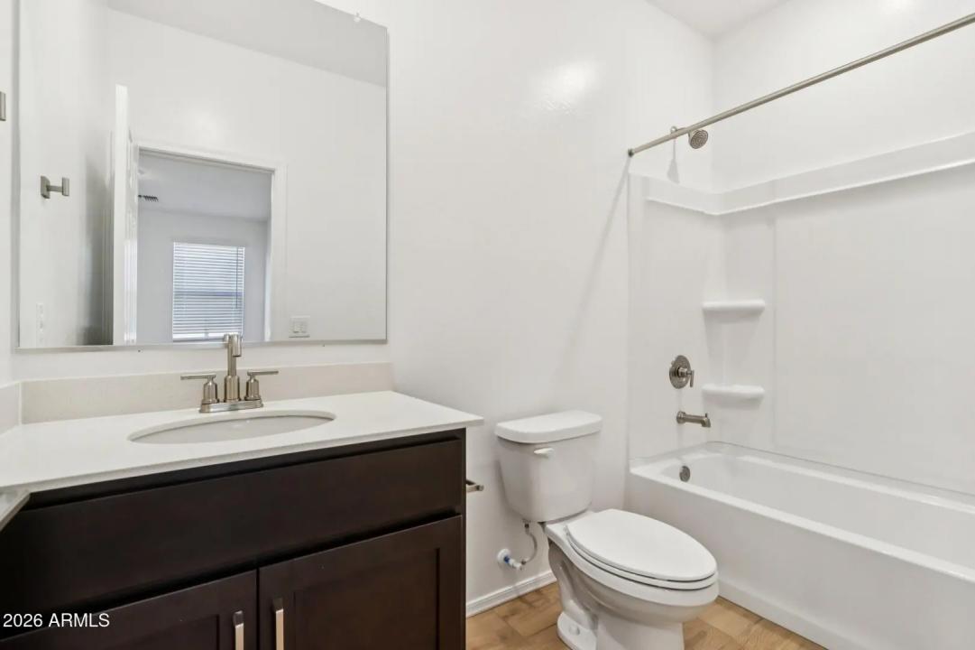 Real Estate Picture 21