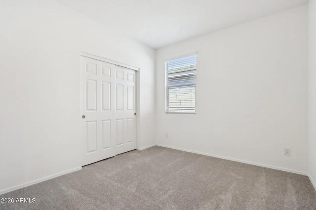 Real Estate Picture 22