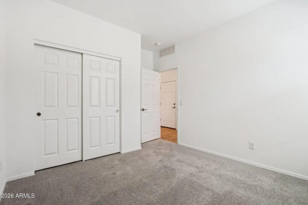 Real Estate Picture 25
