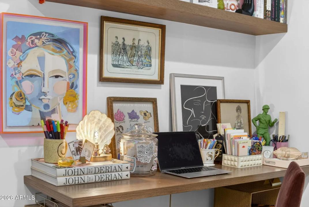 Real Estate Picture 16