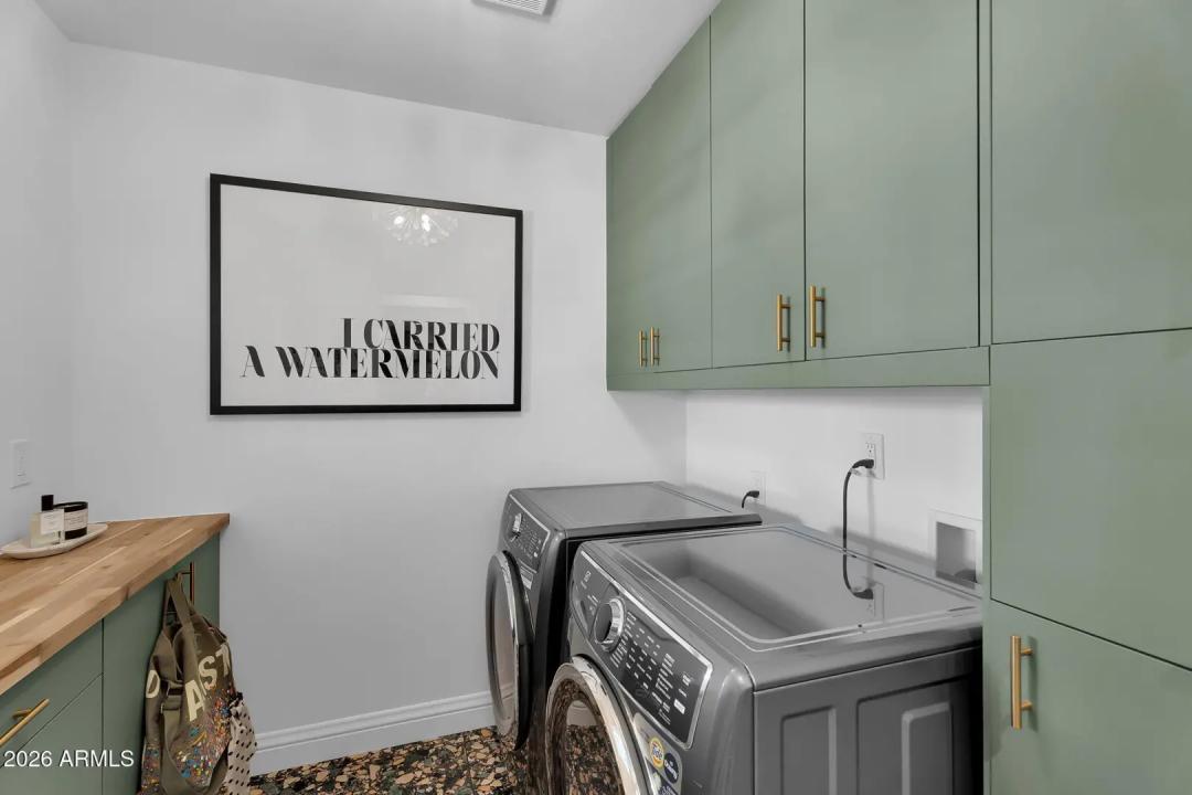 Real Estate Picture 21