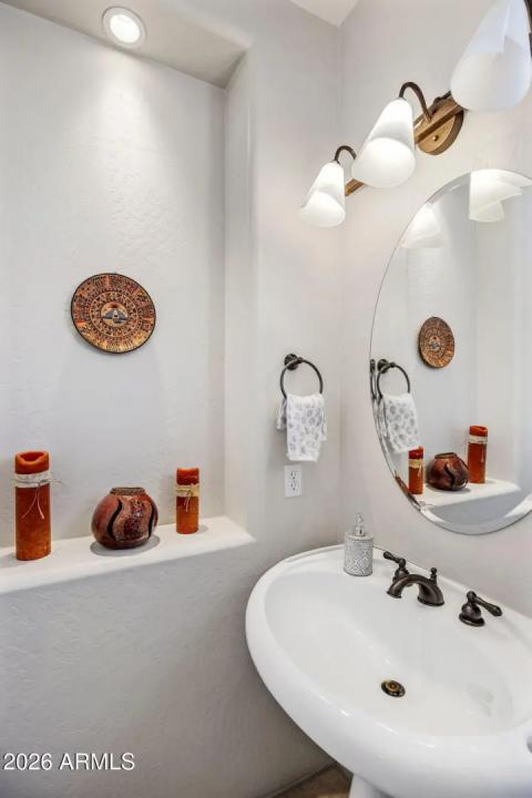 Real Estate Picture 15