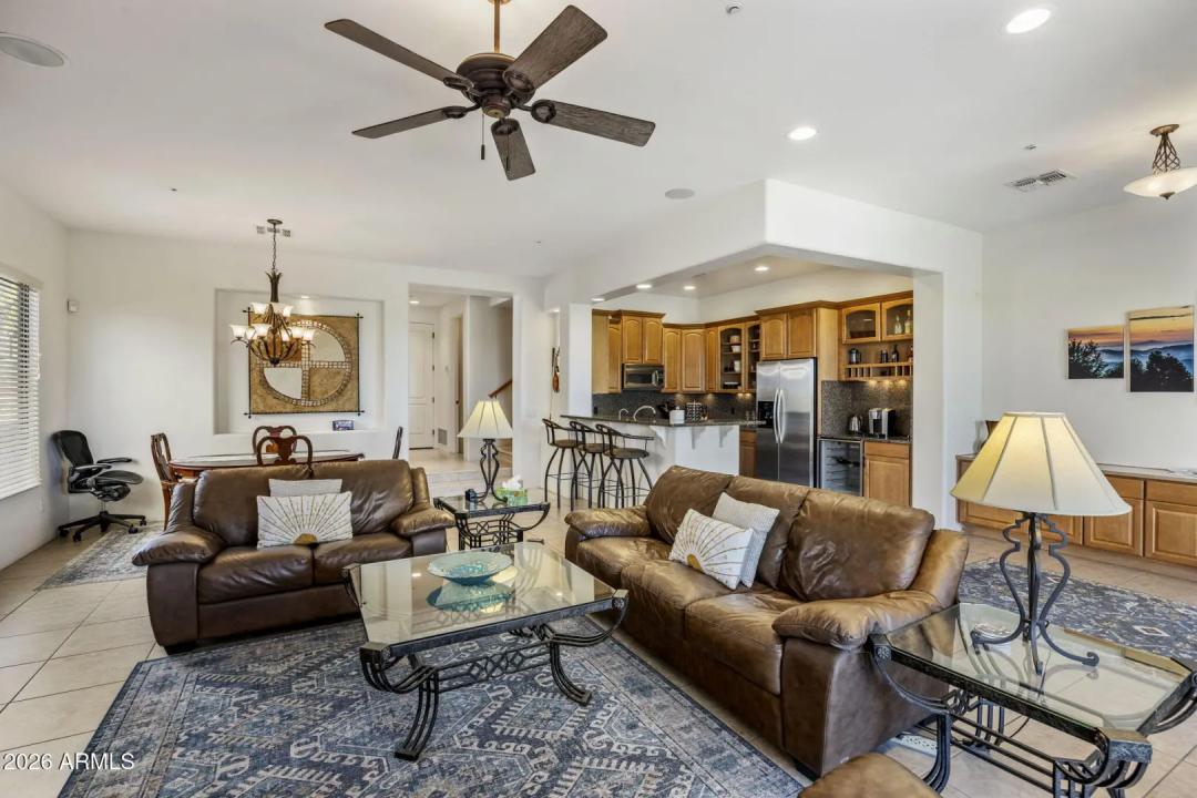 Real Estate Picture 13