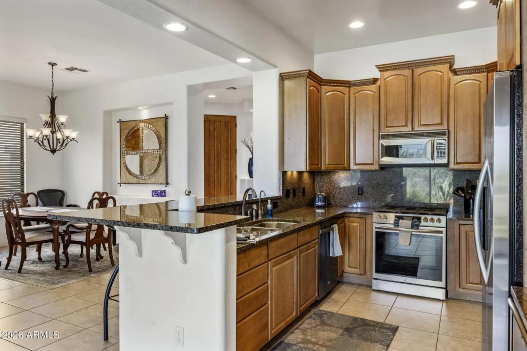 Real Estate Picture 9