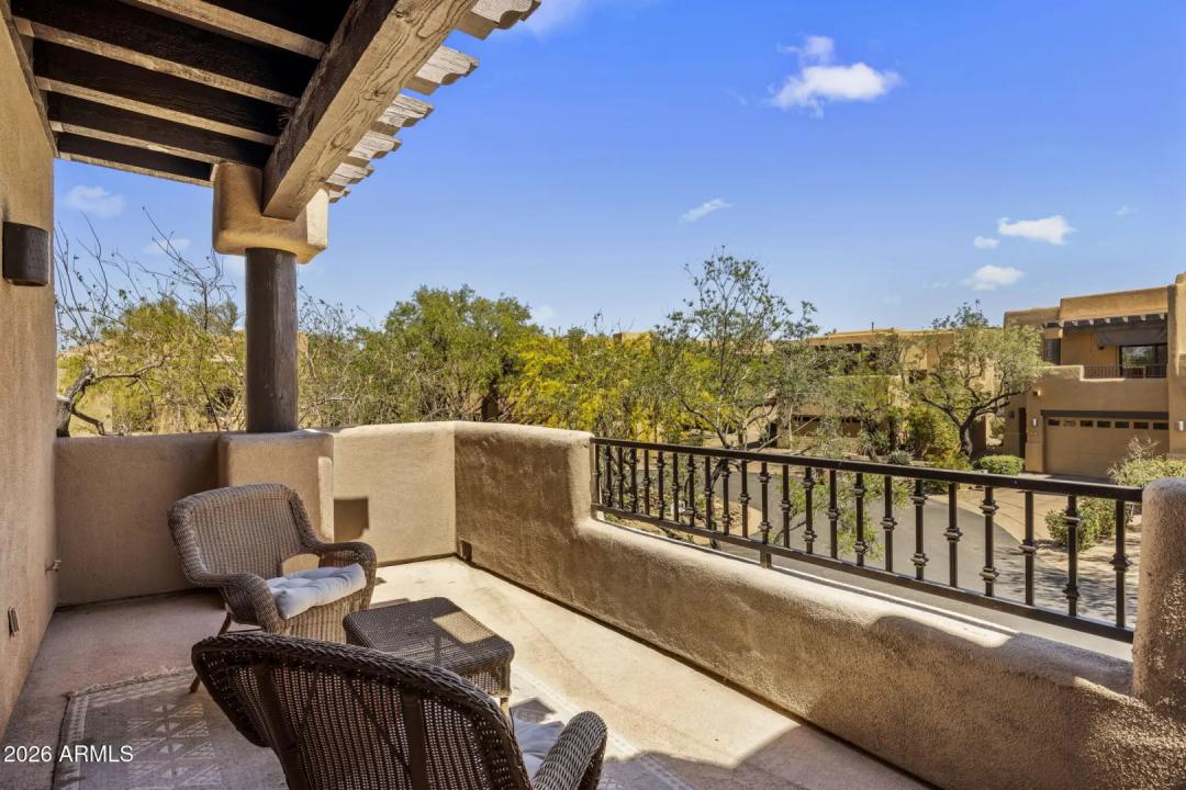 Real Estate Picture 23