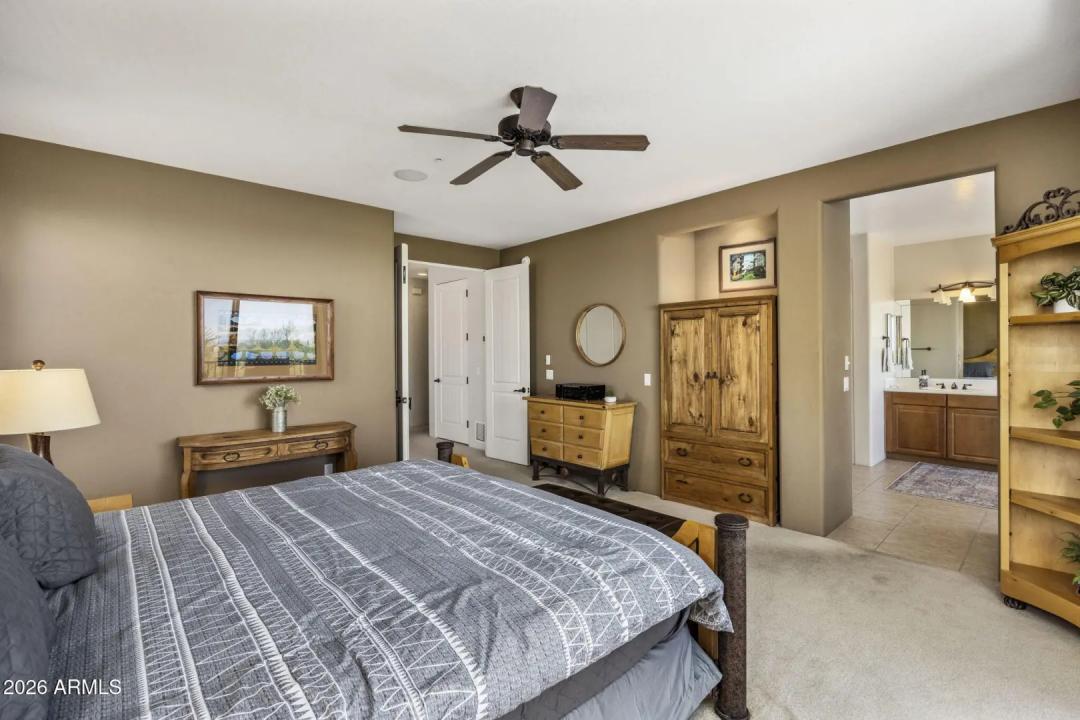 Real Estate Picture 25