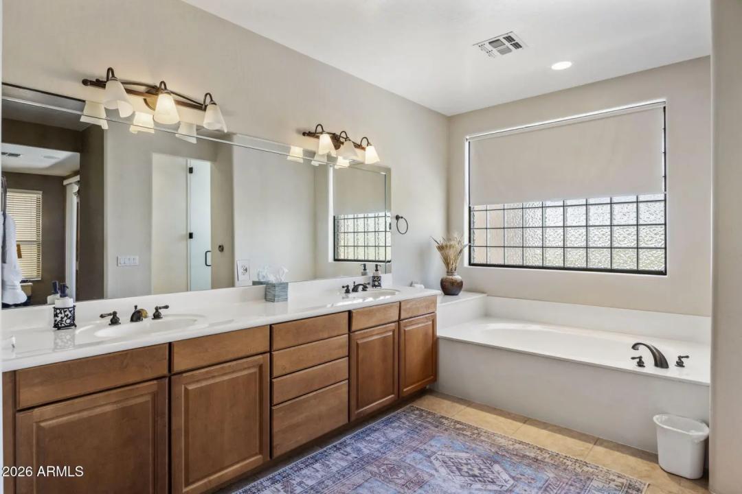 Real Estate Picture 26