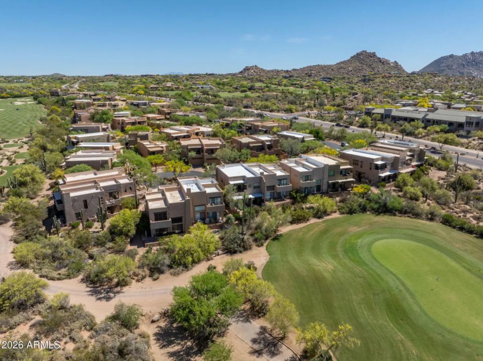 Real Estate Picture 43