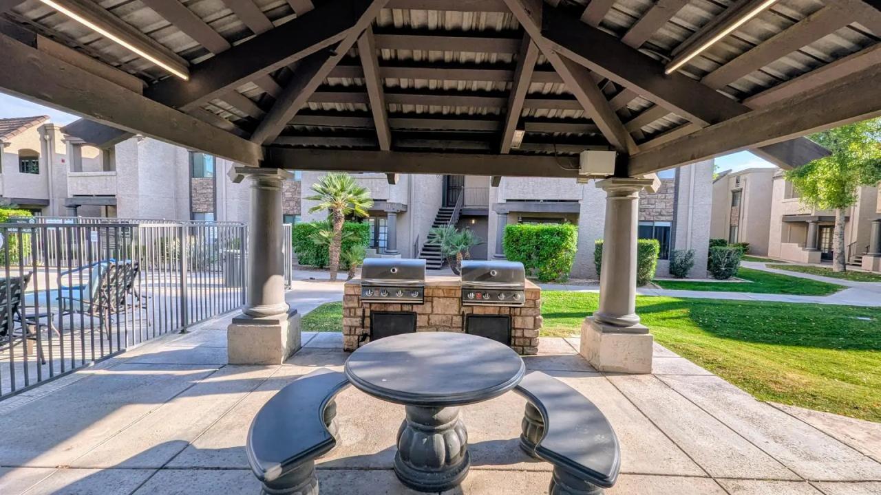 Real Estate Picture 24