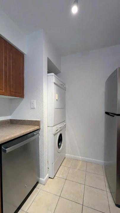 Real Estate Picture 22