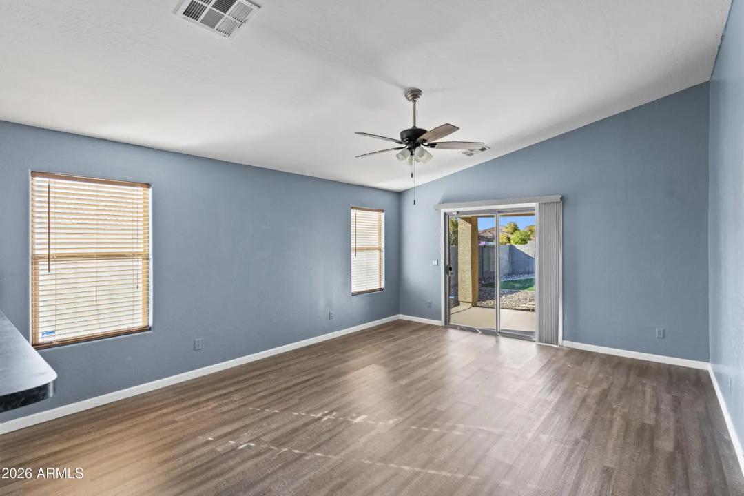 Real Estate Picture 29