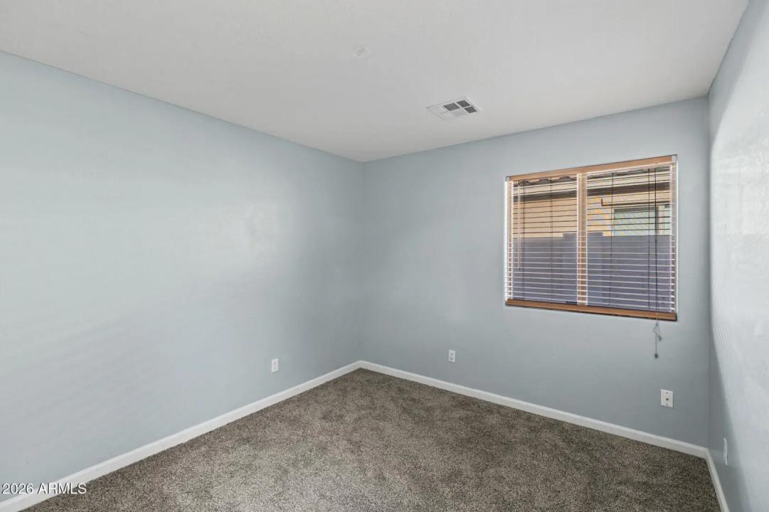 Real Estate Picture 12