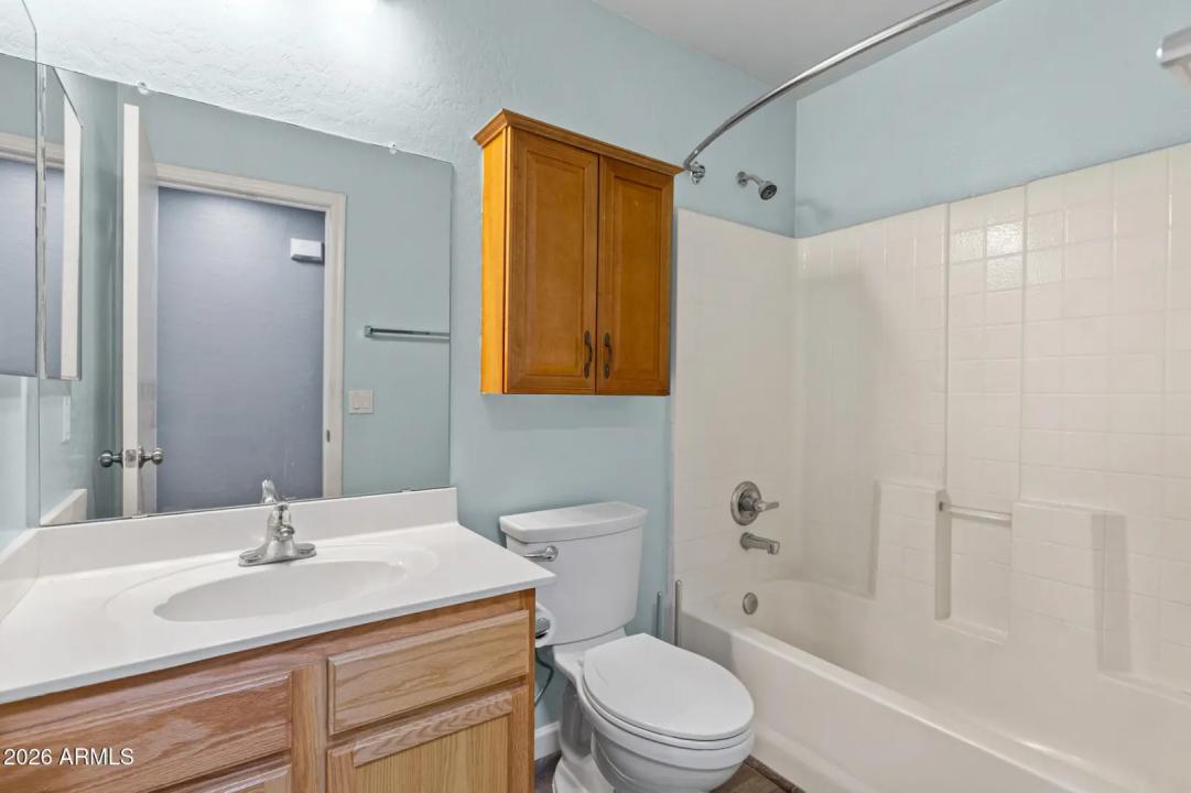 Real Estate Picture 13