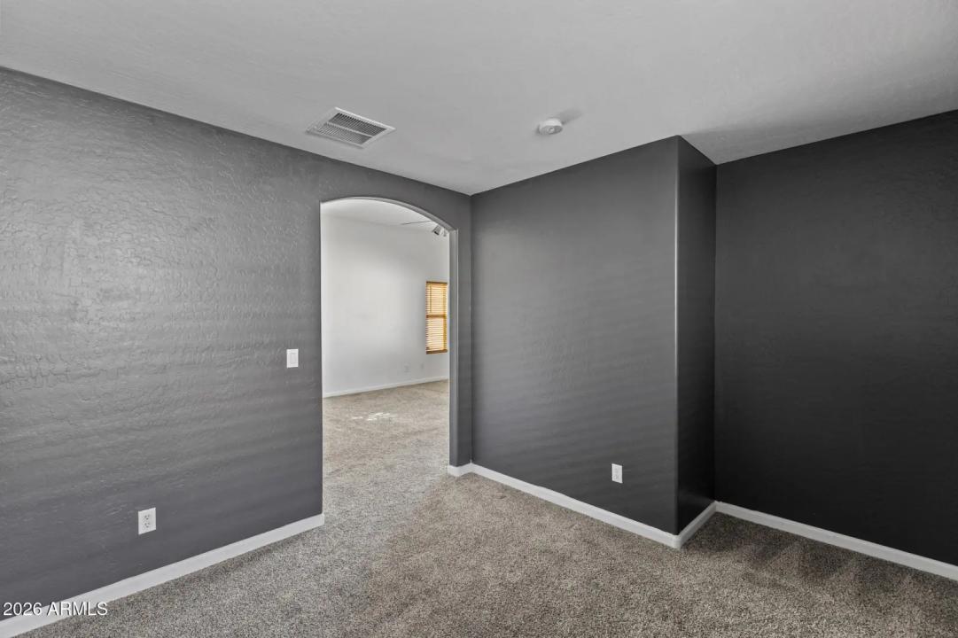 Real Estate Picture 18