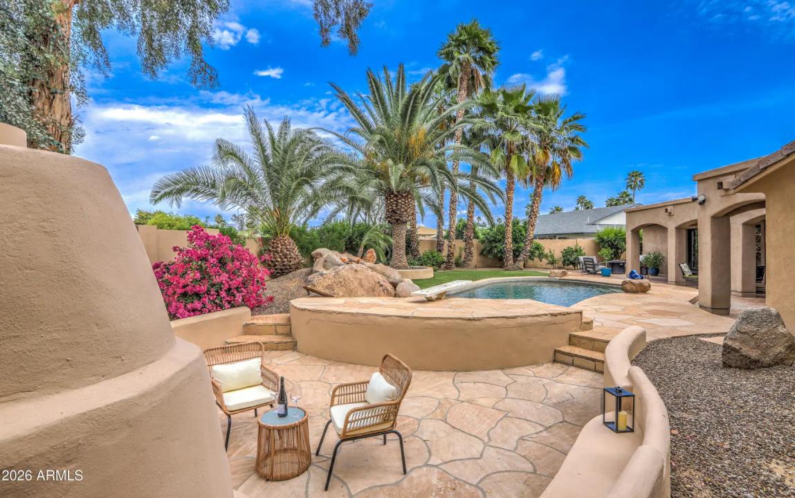 Real Estate Picture 9