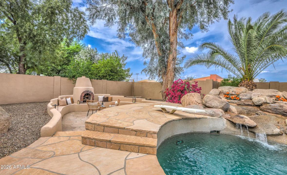 Real Estate Picture 10