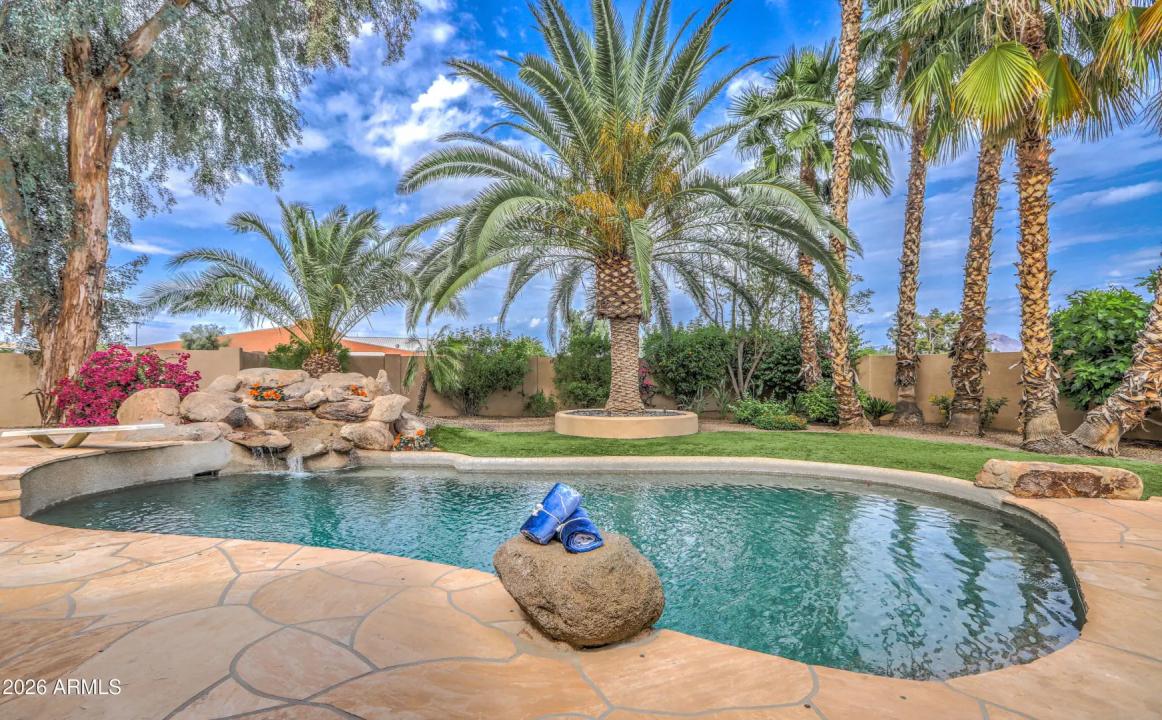 Real Estate Picture 12