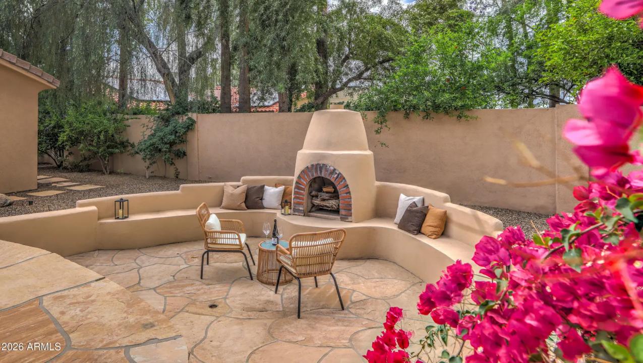 Real Estate Picture 19