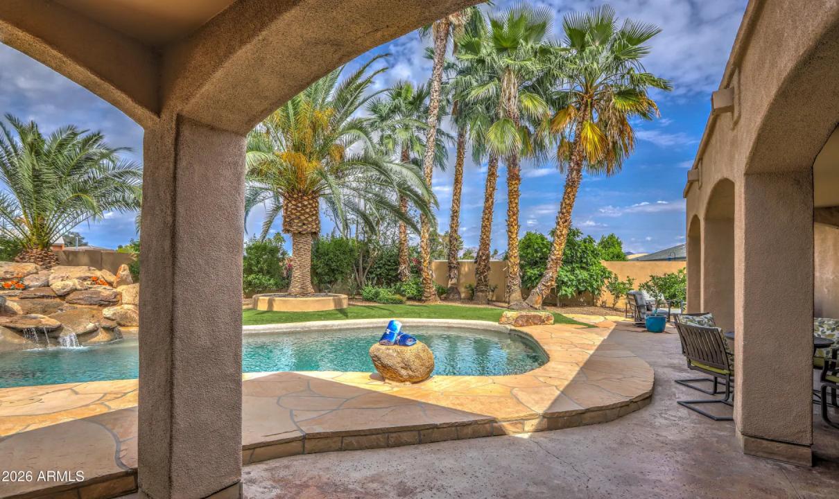 Real Estate Picture 24