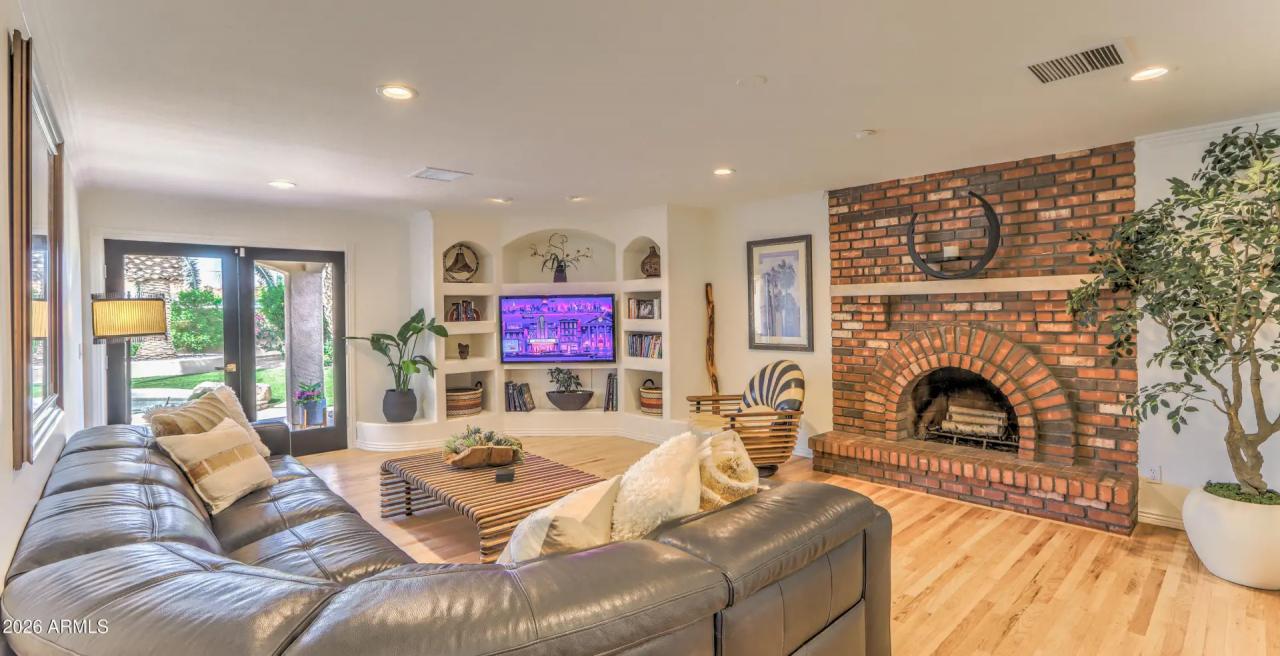 Real Estate Picture 33