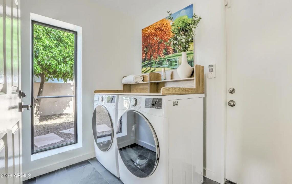 Real Estate Picture 53