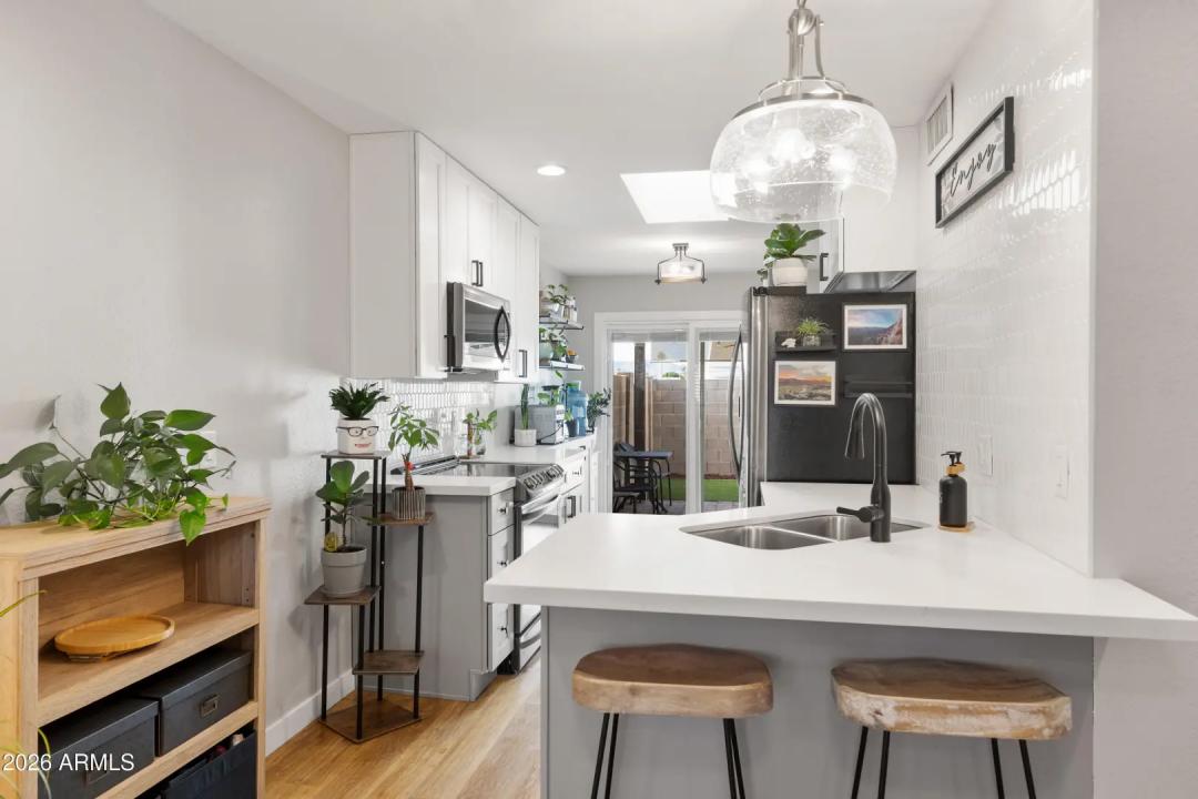 Real Estate Picture 2