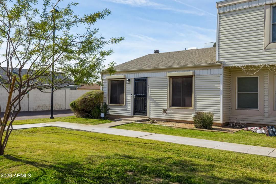 Real Estate Picture 1