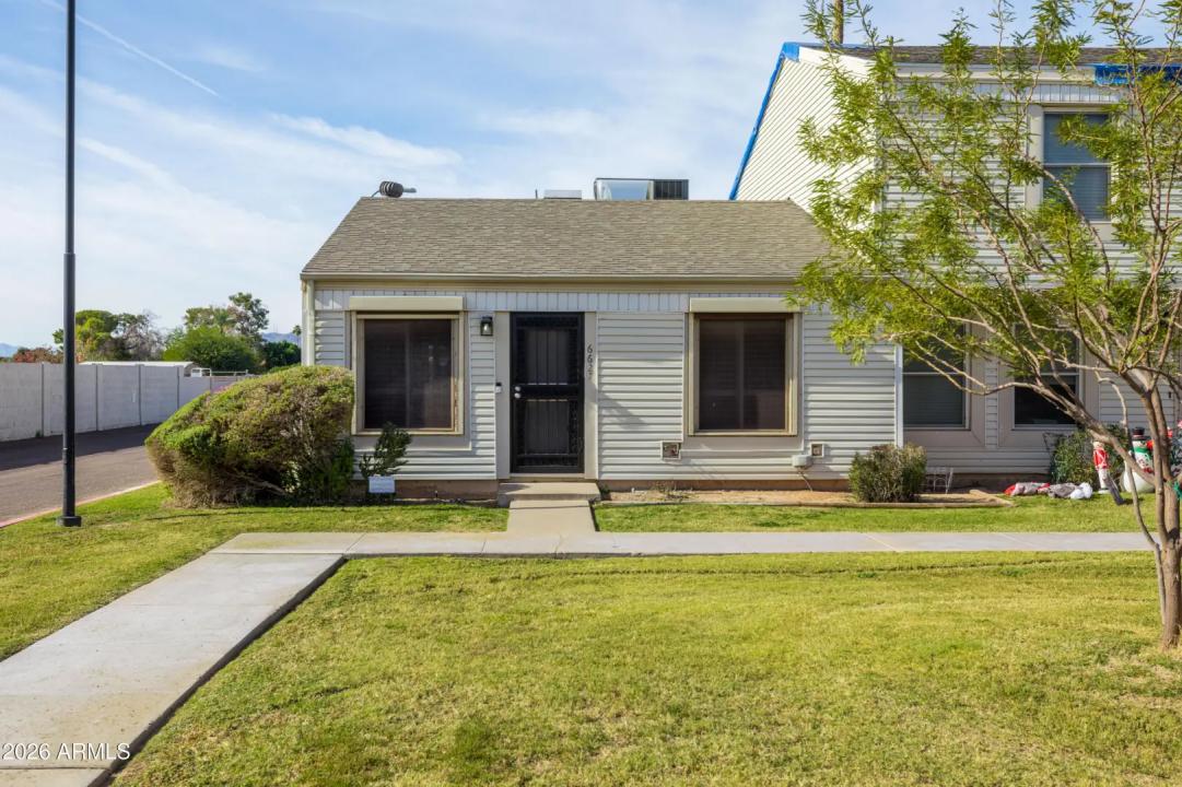 Real Estate Picture 27