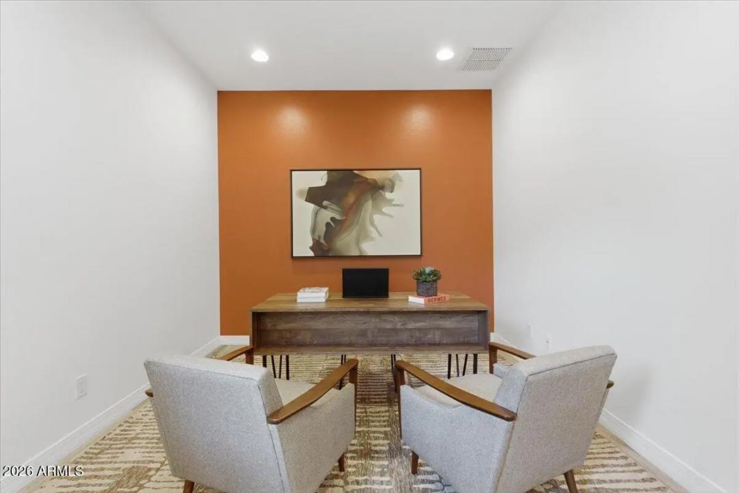 Real Estate Picture 20