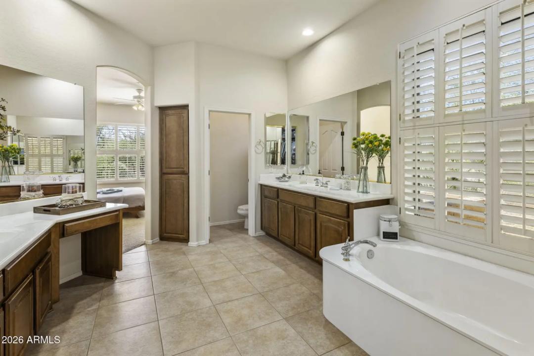 Real Estate Picture 19