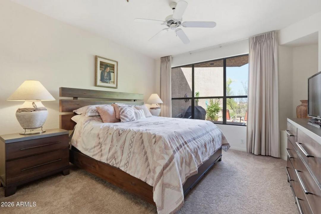 Real Estate Picture 5