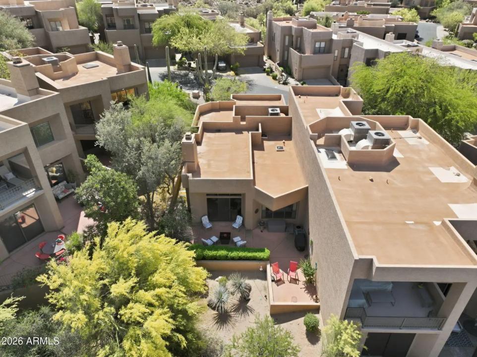 Real Estate Picture 8