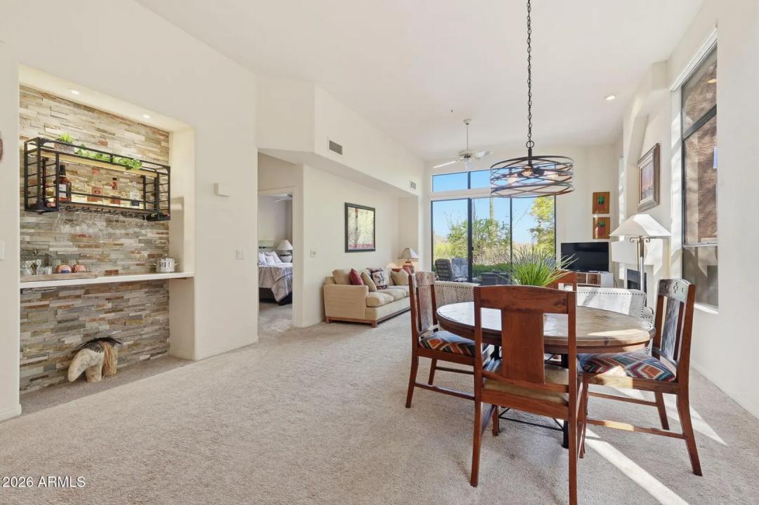 Real Estate Picture 16