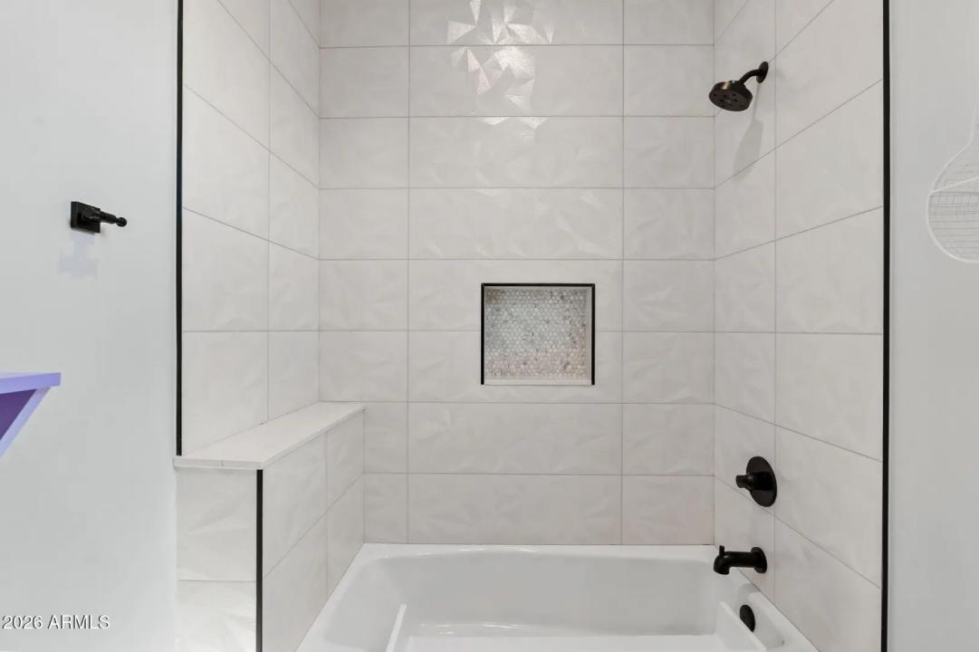 Real Estate Picture 38