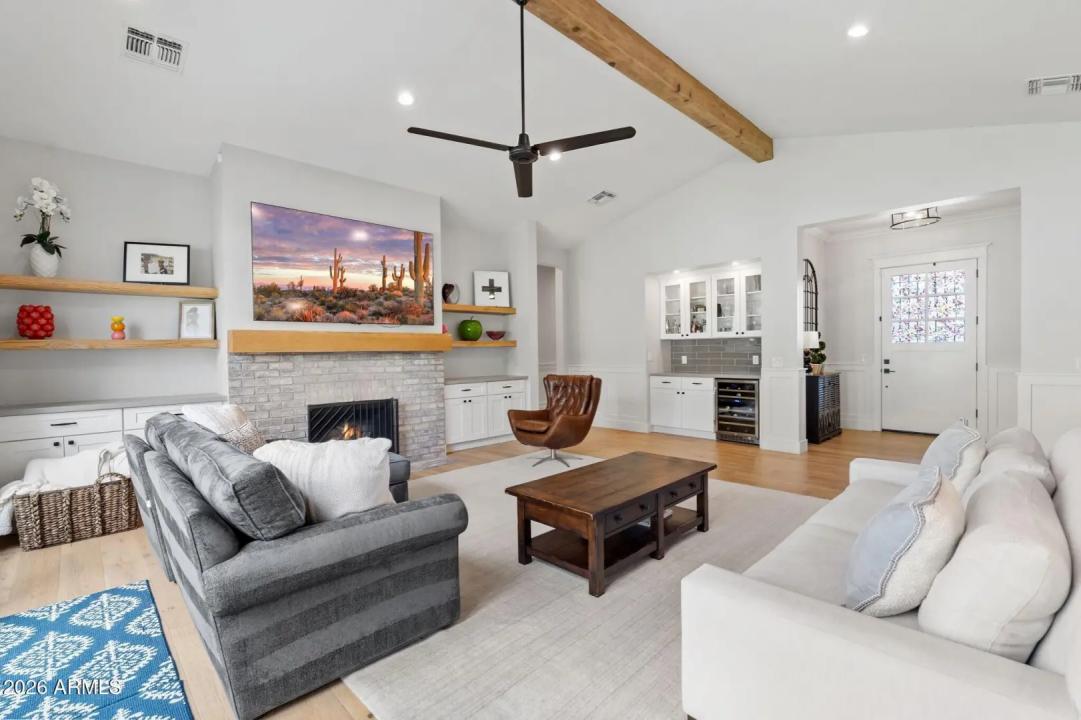 Real Estate Picture 21