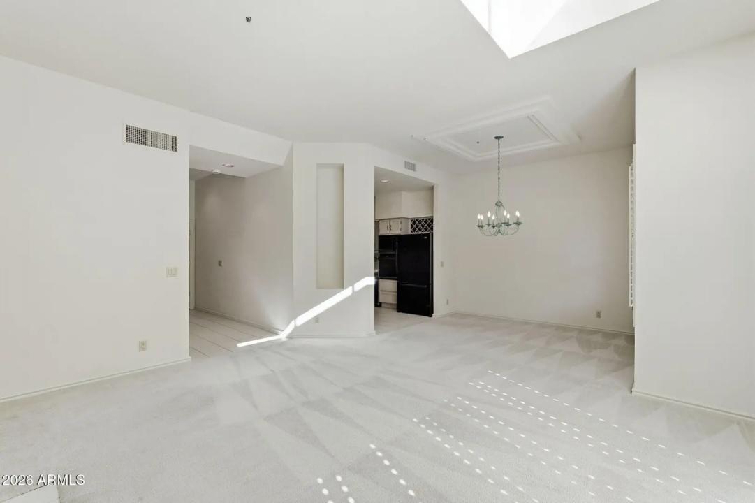 Real Estate Picture 16