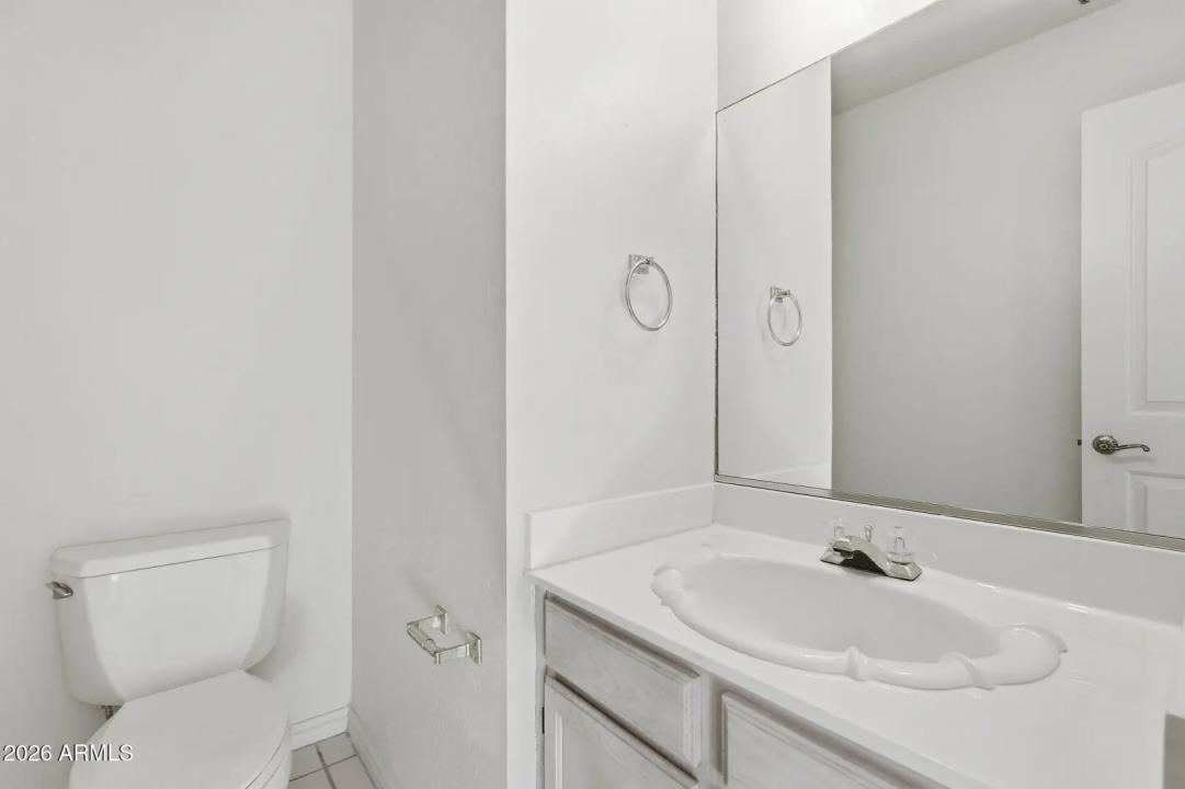 Real Estate Picture 25