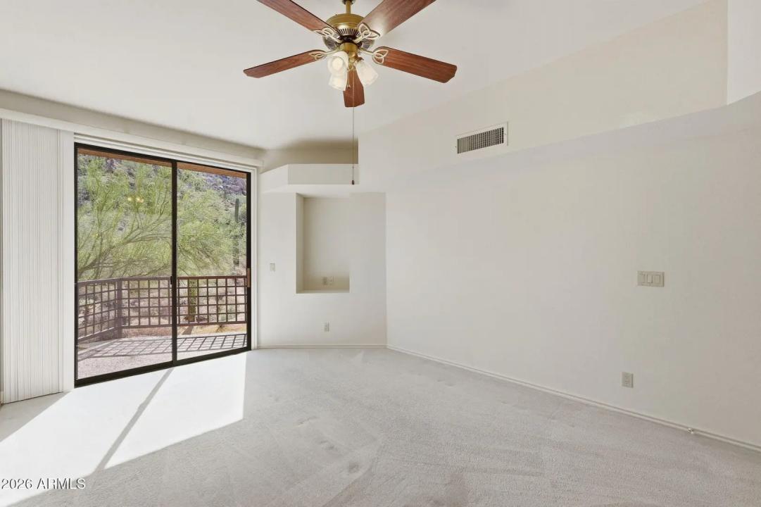 Real Estate Picture 32