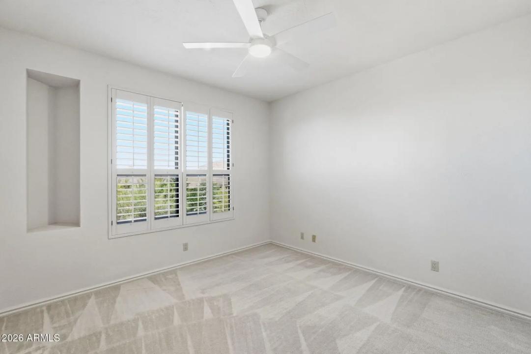 Real Estate Picture 40