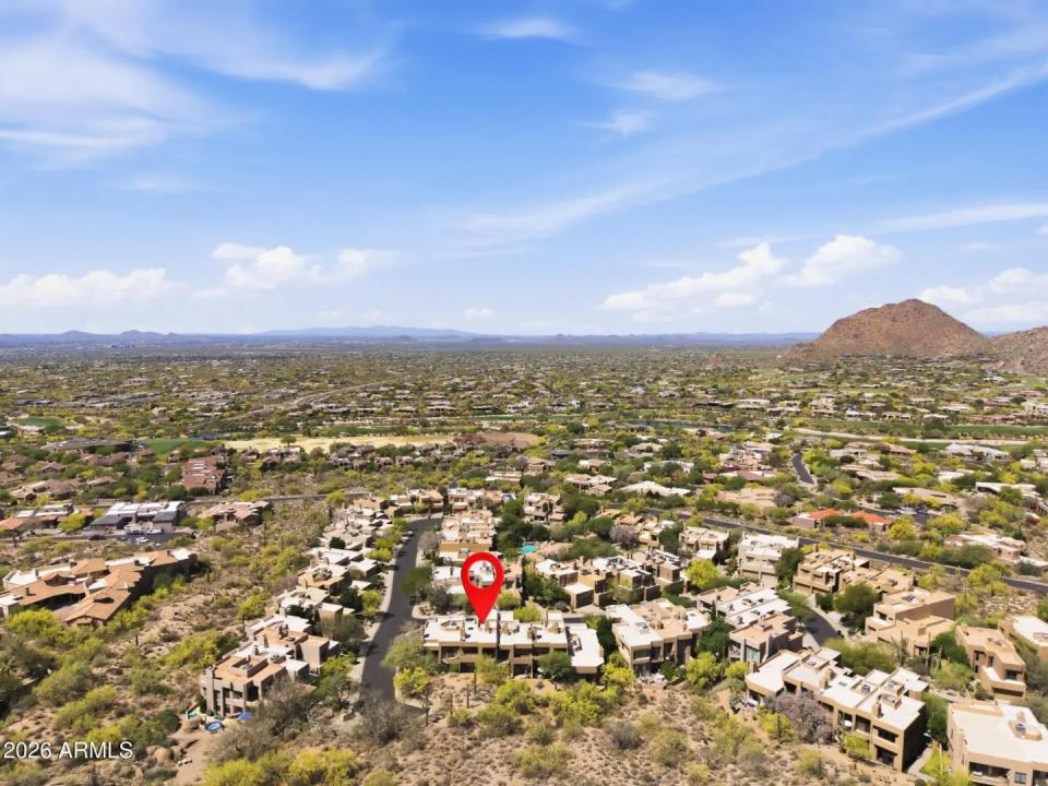 Real Estate Picture 50