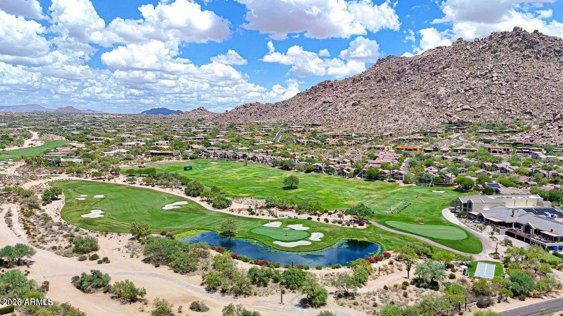 Real Estate Picture 8