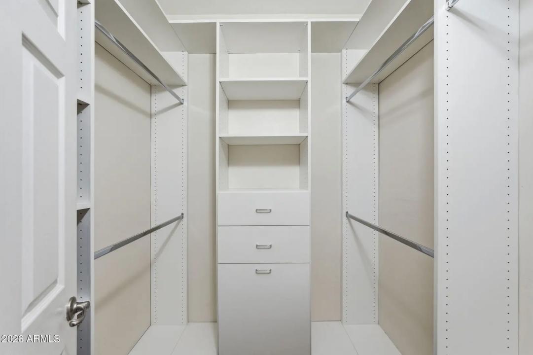 Real Estate Picture 28