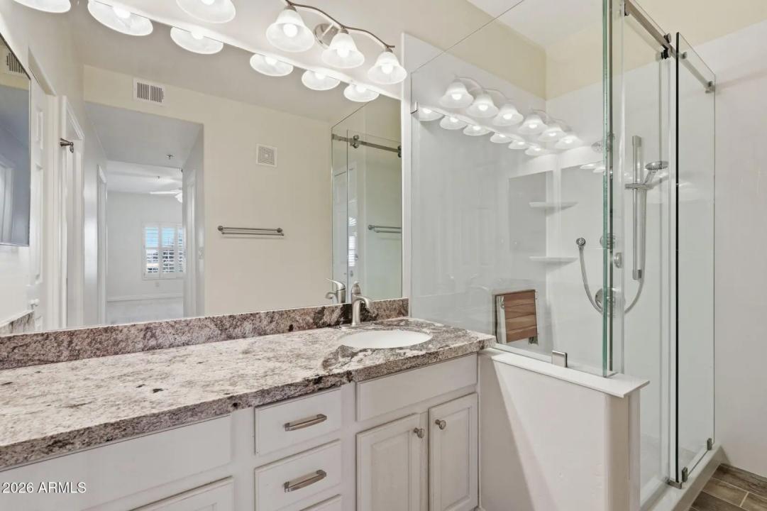 Real Estate Picture 29