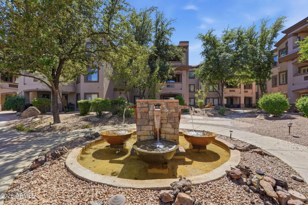 Real Estate Picture 39