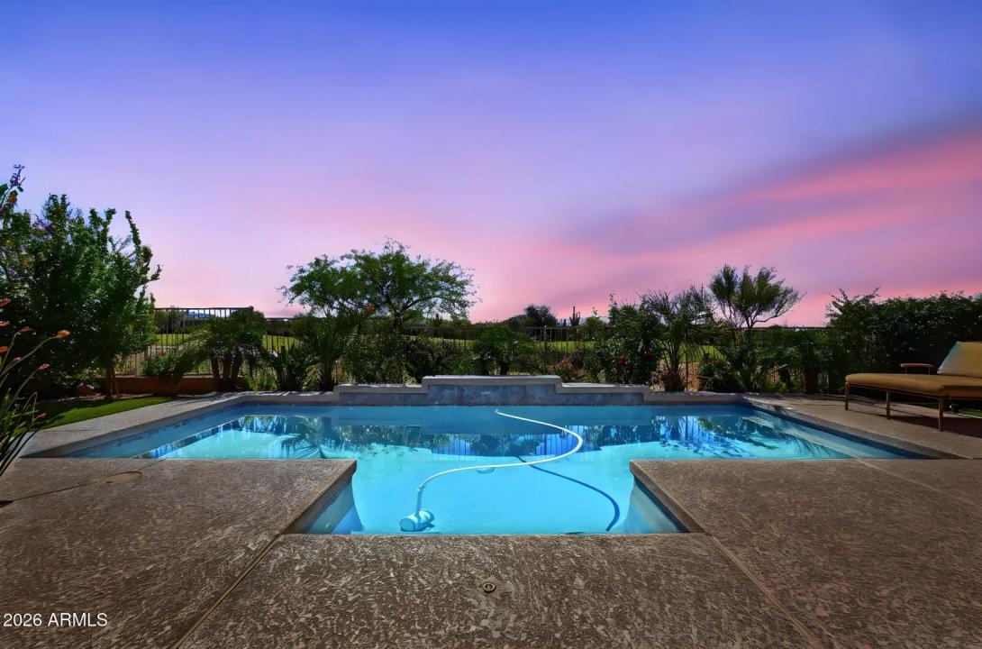 Real Estate Picture 10