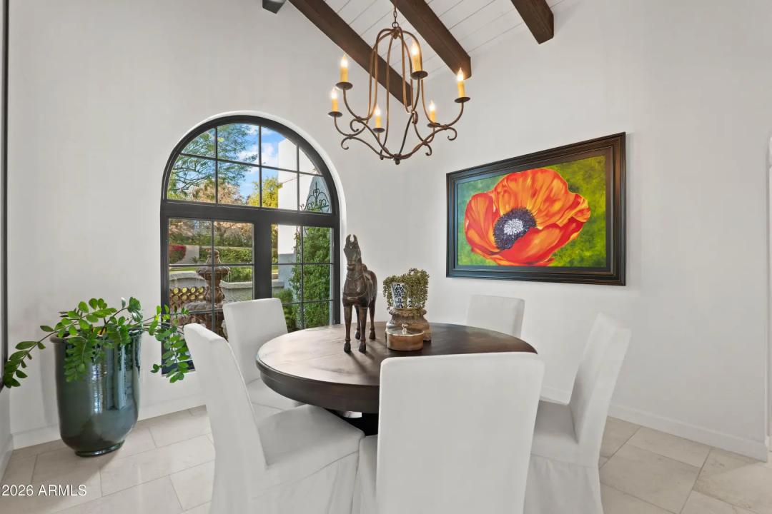 Real Estate Picture 9