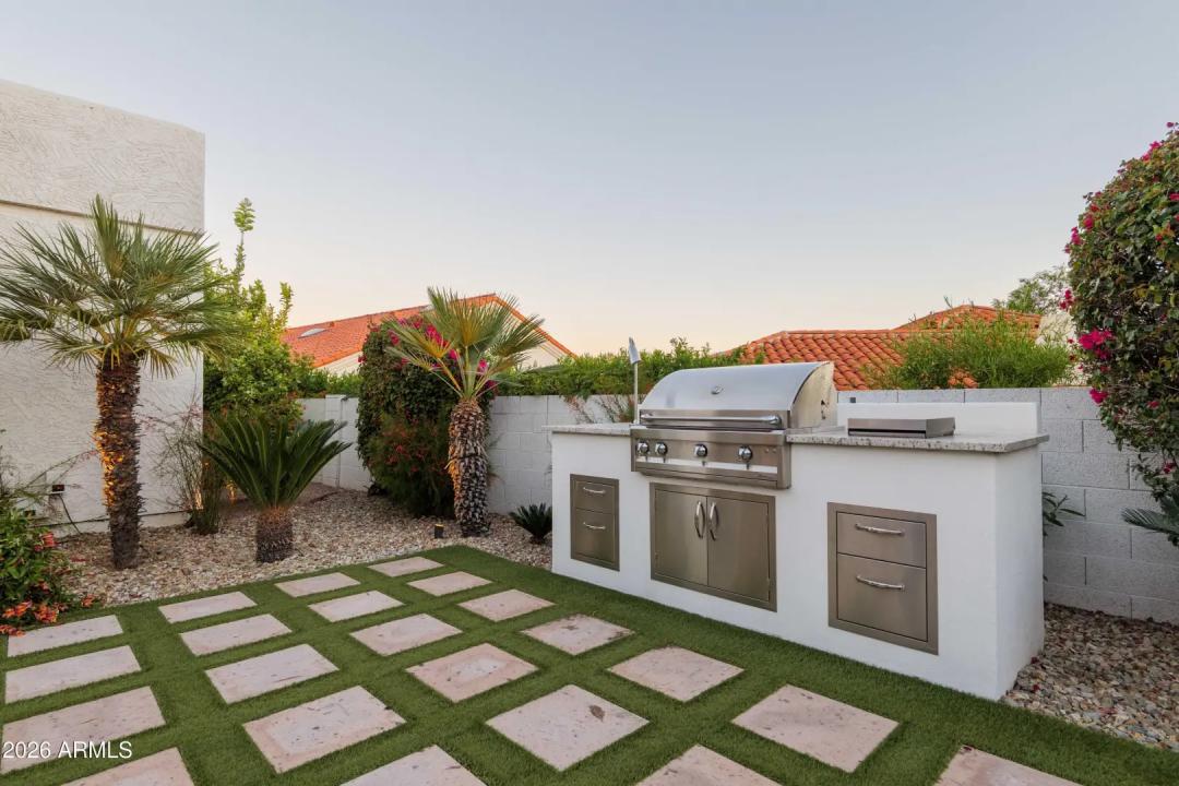 Real Estate Picture 35